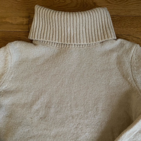 Turtleneck Tassel Sweater - Picture 4 of 5